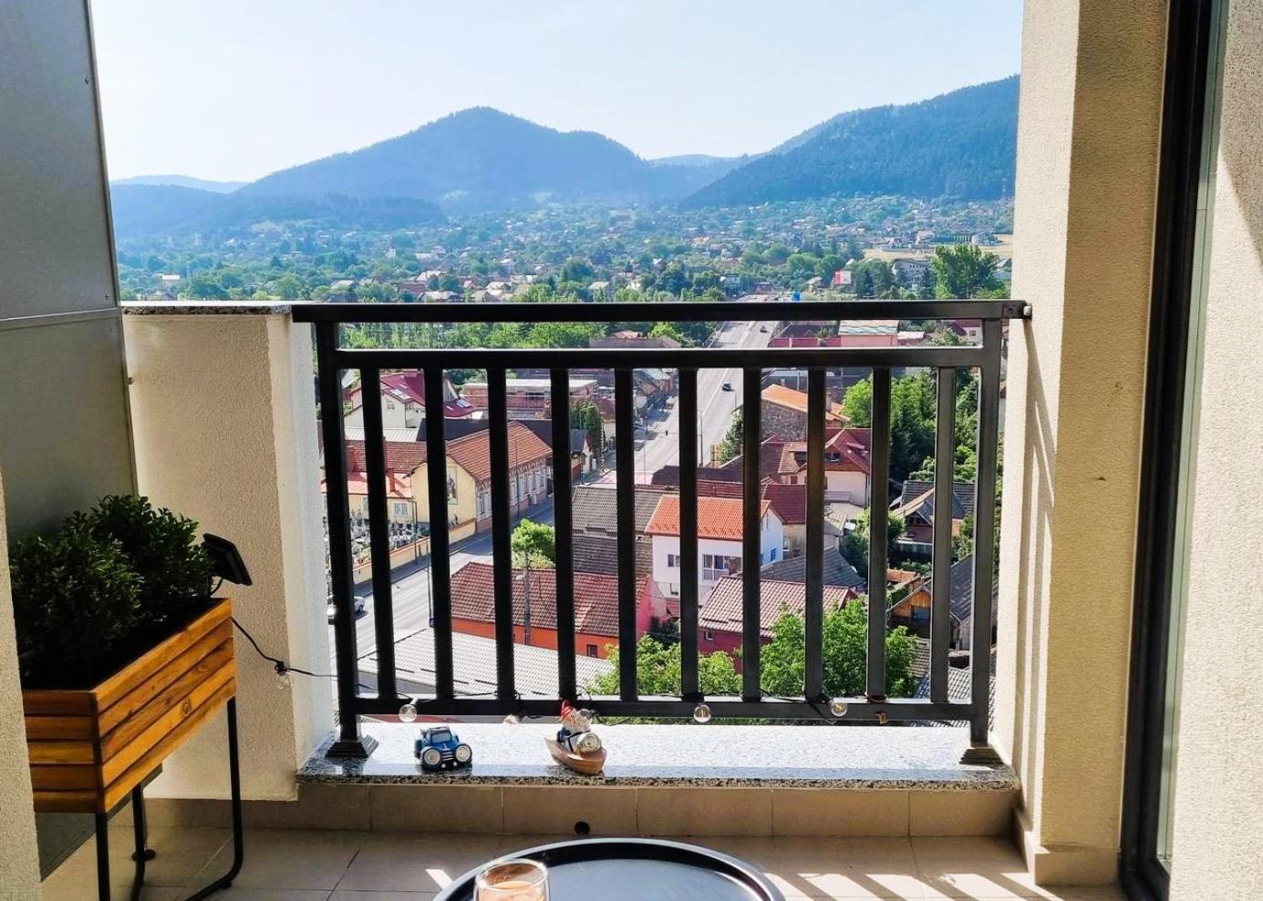 Mountain View Retreat Apartment - 布拉索夫 外观 照片